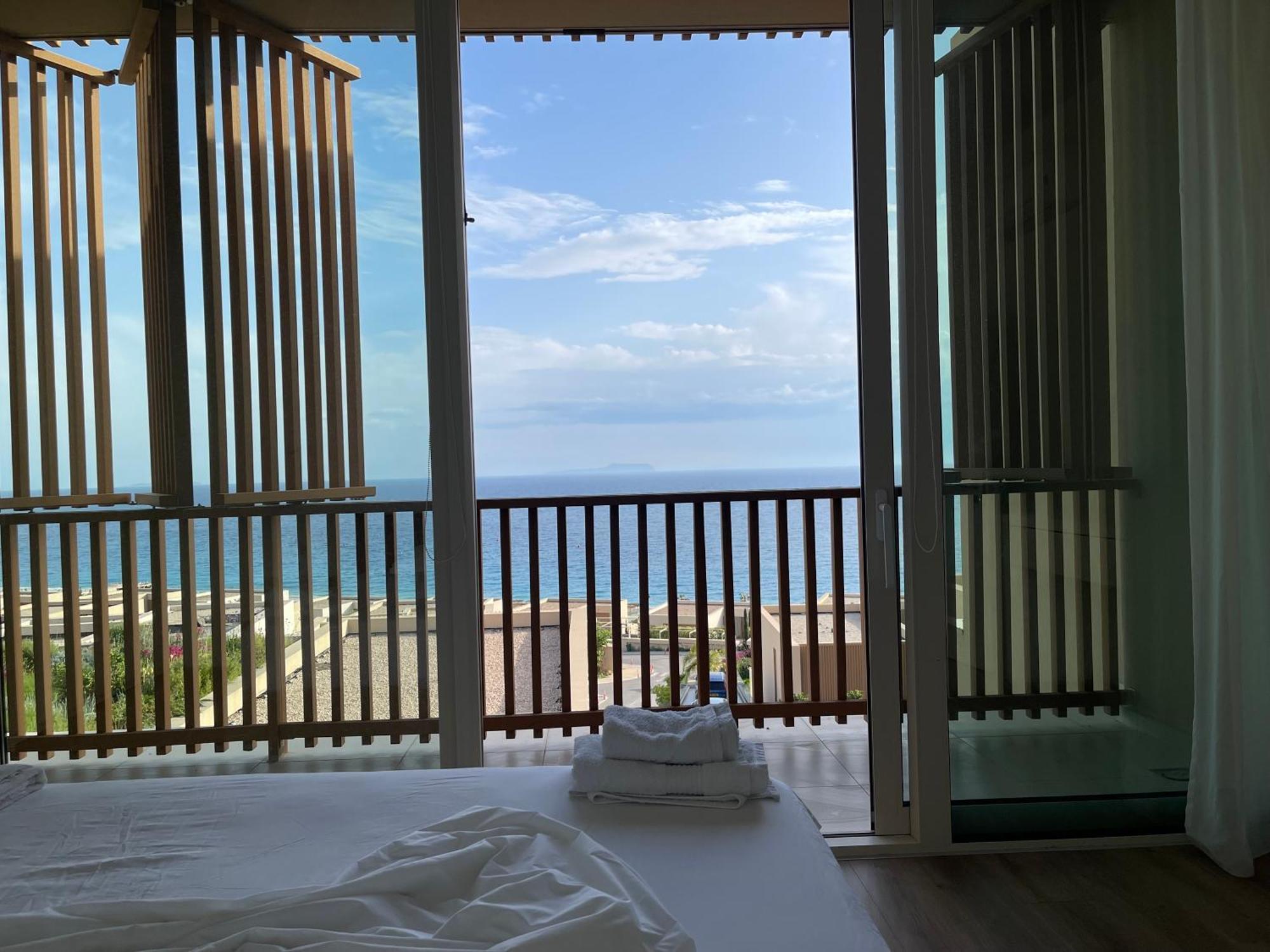 Palase 95, Coast Village Willa Himara