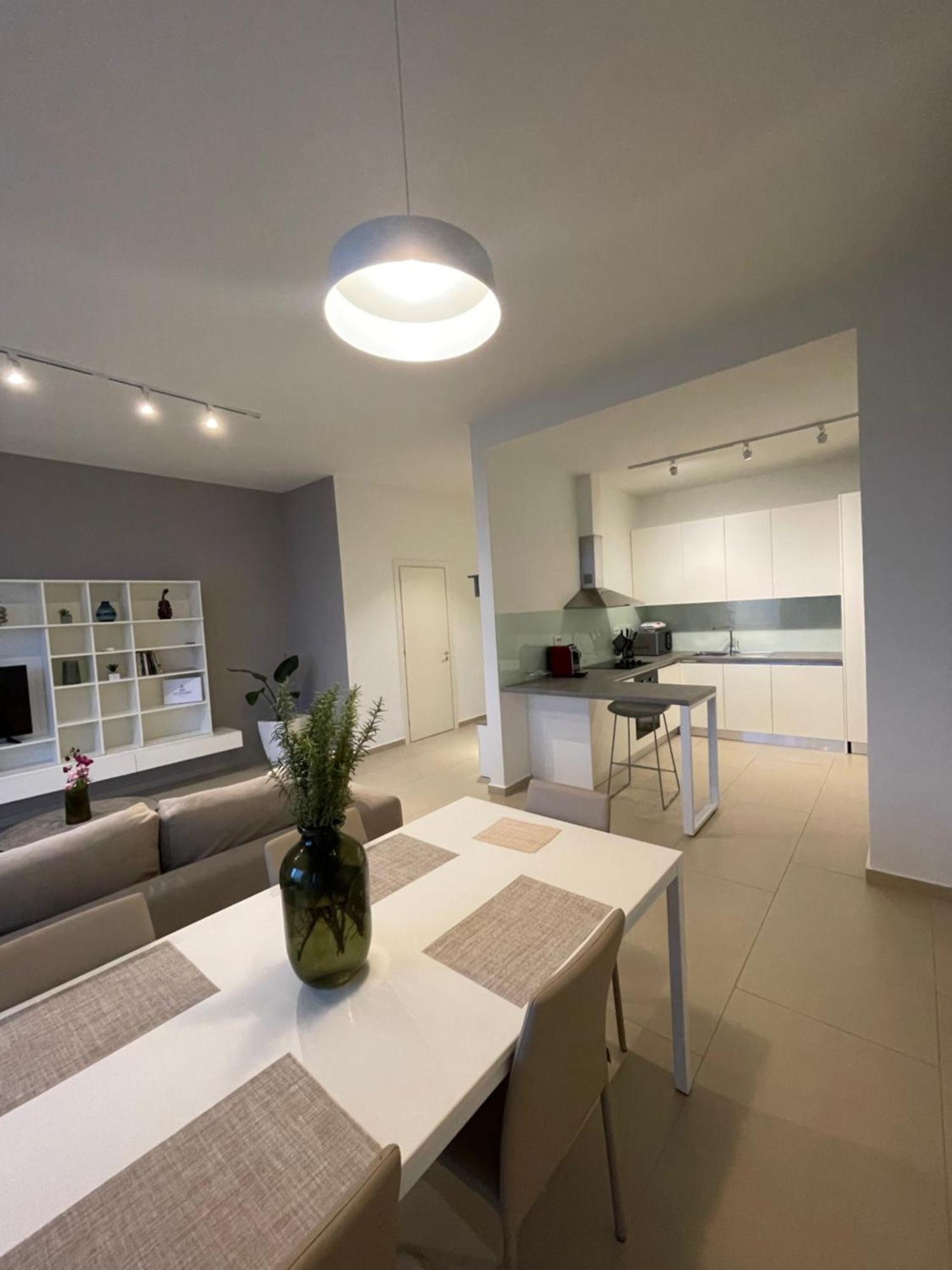 Palase 95, Coast Village *